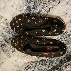 Vans rockabilly black cherry cherries 🍒 print slip on shoes sneakers